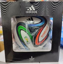 Bola de futebol Adidas Brazuca Copa do Mundo FIFA 2014 Brasil jogo oficial com caixa comprar usado Bola de futebol Adidas Brazuca Copa do Mundo FIFA 2014 Brasil jogo oficial com caixa comprar usado  Enviando para Brazil