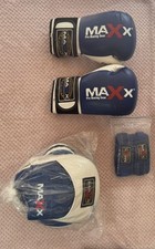 Maxx boxing gloves for sale  HORLEY