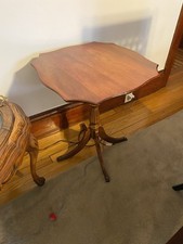 Beautiful corner table for sale  Providence