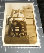 1900 CADEIRA ELÉTRICA Prisioneiro Lincoln Nebraska NE Prisão Foto Vintage Cartão Postal, usado comprar usado 1900 CADEIRA ELÉTRICA Prisioneiro Lincoln Nebraska NE Prisão Foto Vintage Cartão Postal, usado comprar usado  Enviando para Brazil