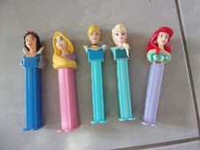 Lot figurines disney d'occasion  Guénange