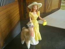 Bonito Conjunto OOAK Barbie com Sapatos, Bolsa, Chapéu, Suporte Kaiser e Uma Alpaca Pet VENDA comprar usado  Enviando para Brazil