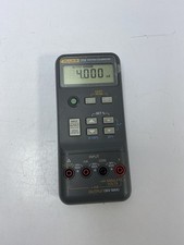 Calibratore fluke 715 usato  Spedire a Italy