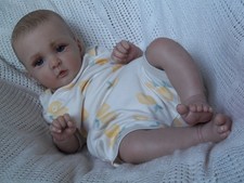 Bambola bambina reborn usato  Spedire a Italy