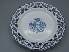 Assiette décorative blason d'occasion  Brienne-le-Château