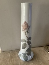 Ancien vase porcelaine d'occasion  Nemours