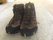 Merrell men boots for sale  ASCOT