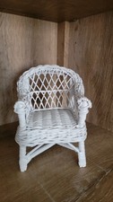 Cadeira miniatura de vime branco para casa de bonecas comprar usado Cadeira miniatura de vime branco para casa de bonecas comprar usado  Enviando para Brazil