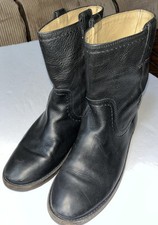 Frye women pull for sale  Commack
