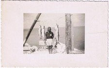 Cartão postal RPPC peixe grande com dama no barco comprar usado  Enviando para Brazil