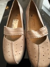 Pale brown ladies for sale Pale brown ladies for sale  MANSFIELD