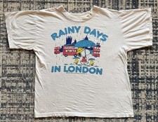 Camiseta Vintage Anos 90 Snoopy And Woodstock Rainy Days In London Extra Grande Desenho Animado de Amendoim comprar usado  Enviando para Brazil