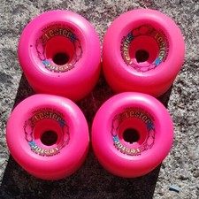 Rodas de skate TRACKER Lester Marbles 97a 61mm - Magenta - anos 80 old school, usado comprar usado Rodas de skate TRACKER Lester Marbles 97a 61mm - Magenta - anos 80 old school, usado comprar usado  Enviando para Brazil