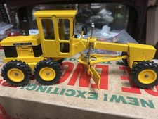 Raspador de brinquedo John Deere motor motoniveladora 13” aço prensado #379 em escala 1/16 muito limpo comprar usado  Enviando para Brazil