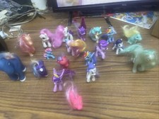 Lote de brinquedos My Little Pony, 19 pôneis e tamanhos diferentes, usados comprar usado  Enviando para Brazil