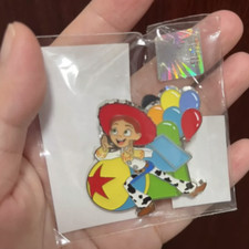 Spilla disney autentica usato  Spedire a Italy