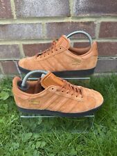 Men woman adidas for sale  GRAVESEND