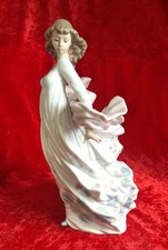 Lladro figurine 5898 for sale  STURMINSTER NEWTON
