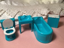 Conjunto de banheiro vintage Plasco Jolly Twins miniatura casa de bonecas turquesa década de 1950 comprar usado  Enviando para Brazil