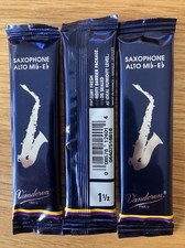 Vandoren reeds alto for sale  BERKELEY