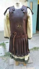 Cuir surcot médiéval d'occasion  Expédié en France