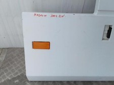 Parafango anteriore destro usato  Italia