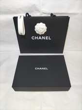 Scatola chanel con usato  Roma