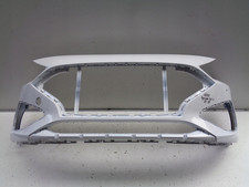 Nuovo paraurti anteriore usato Nuovo paraurti anteriore usato  Italia