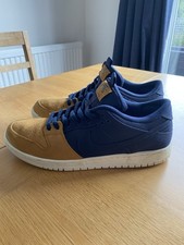 Men size 10.5 for sale  TRING