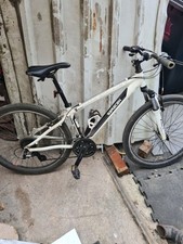 Saracen tufftrax men for sale  BRADFORD