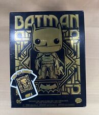 Funko Pop! Gotham City Edition Gold Batman com camiseta tamanho grande novo alvo, usado comprar usado  Enviando para Brazil