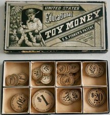 DINHEIRO DE BRINQUEDO EDUCACIONAL ANTIGO DA DÉCADA DE 1890 - Milton Bradley - E.S. PATENTE DE PESCADOR 1877 comprar usado  Enviando para Brazil