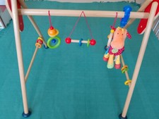 Baby spielbogen holz gebraucht kaufen  Pleidelsheim