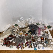 Grande Lote de Junk Craft Repair Joias Reaproveitamento Colar Pulseira Pinos Pedras, usado comprar usado  Enviando para Brazil
