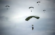 Armed forces 4 d'occasion  Expédié en Belgium