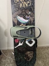 Complete snowboard set for sale Complete snowboard set for sale  Wixom