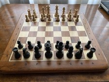 Scacchiera legno artigianale usato  Milano