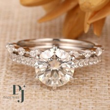 2.50 carat round for sale  Jamaica
