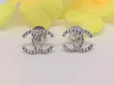 Aretes elegantes de diamantes simulados de corte redondo de 2 quilates enchapados en oro blanco de 14 k segunda mano  Embacar hacia Mexico