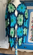 Handgehäkelte jacke blumenmus gebraucht kaufen  Essen