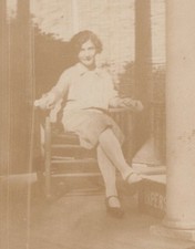 1920s pretty woman for sale  Mission