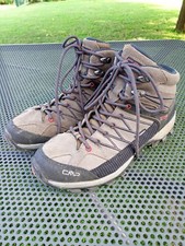 Scarponi trekking uomo usato Scarponi trekking uomo usato  Viale