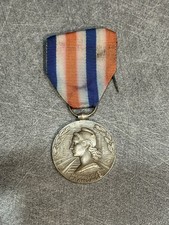 Medaille travail honneur d'occasion  Mennecy