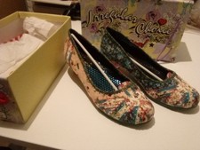 Size worn uk9 for sale  READING