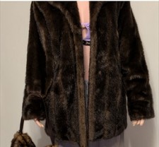 Fabulous furs donna for sale  Las Vegas