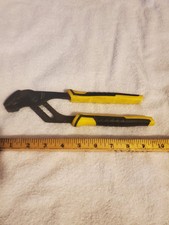 Alicate de junta ranhura Stanley 84-024 travas de canal amarelo preto cabo de aderência comprar usado Alicate de junta ranhura Stanley 84-024 travas de canal amarelo preto cabo de aderência comprar usado  Enviando para Brazil