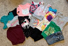Lot girls tops for sale  Sac City