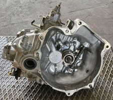 Cambio manuale marce usato  Putignano