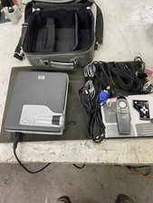 Projetor digital HP XB31 com controle remoto/caixa de transporte/cabos e cabos comprar usado  Enviando para Brazil