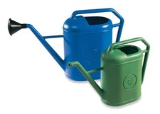 Annaffiatoio plastica lt usato Annaffiatoio plastica lt usato  Villarbasse